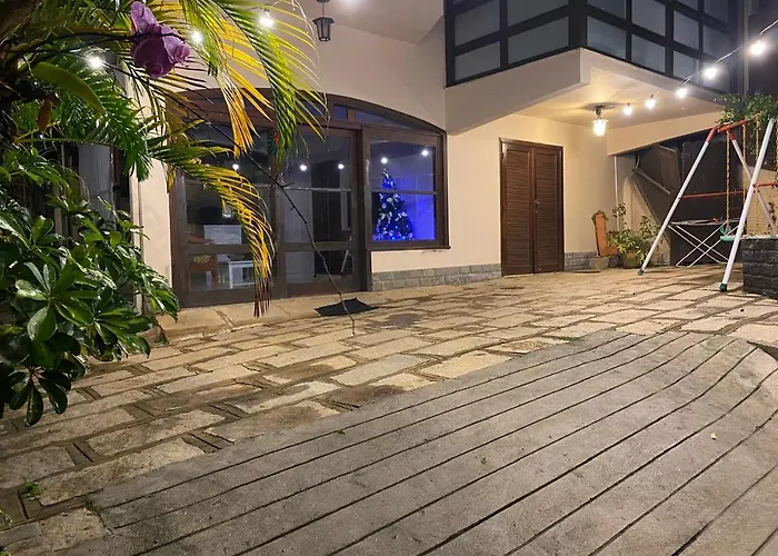Aconchego De Itaipava - Casa De 3 Quartos, Equipada, Area Kids, Jacuzzi, Pet Friendly, Churrasqueira, Em Meio A Natureza E Proximo Ao Centro Do Bairro