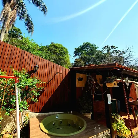 Aconchego De Itaipava - Casa De 3 Quartos, Equipada, Area Kids, Jacuzzi, Pet Friendly, Churrasqueira, Em Meio A Natureza E Proximo Ao Centro Do Bairro Petropolis  Exterior photo