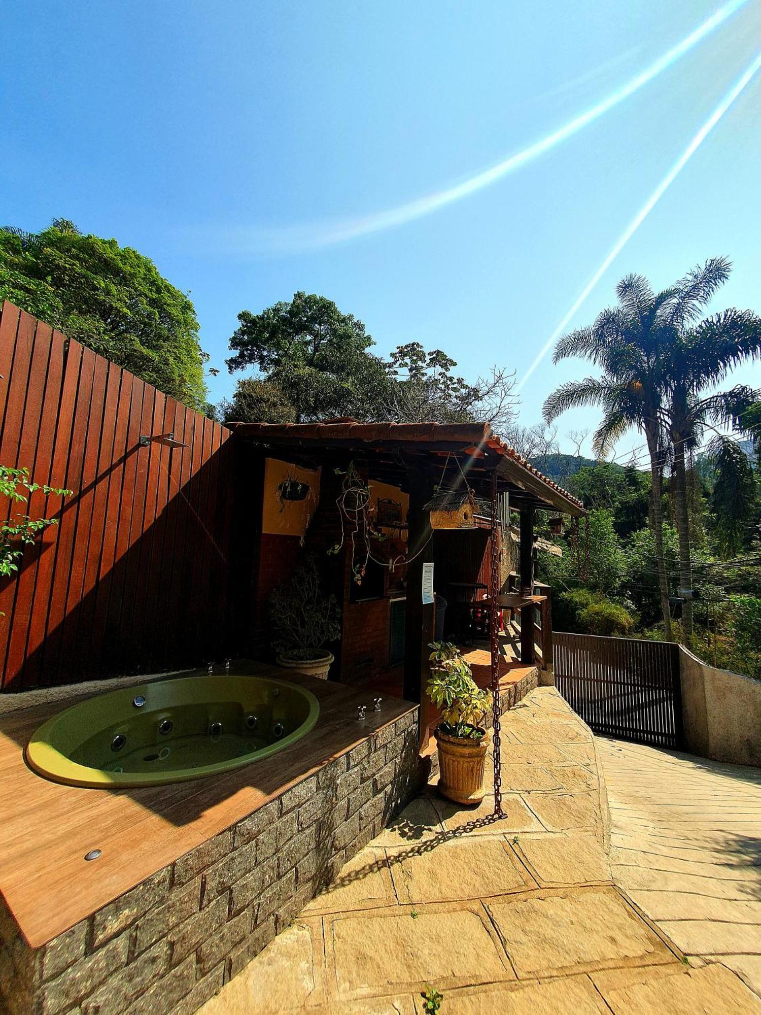 Aconchego De Itaipava - Casa De 3 Quartos, Equipada, Area Kids, Jacuzzi, Pet Friendly, Churrasqueira, Em Meio A Natureza E Proximo Ao Centro Do Bairro Casa de Férias