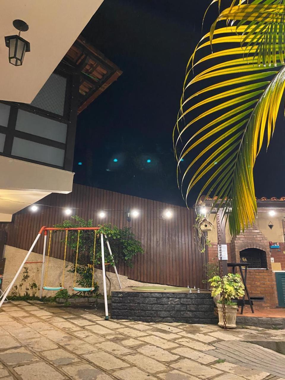 Aconchego De Itaipava - Casa De 3 Quartos, Equipada, Area Kids, Jacuzzi, Pet Friendly, Churrasqueira, Em Meio A Natureza E Proximo Ao Centro Do Bairro Casa de Férias