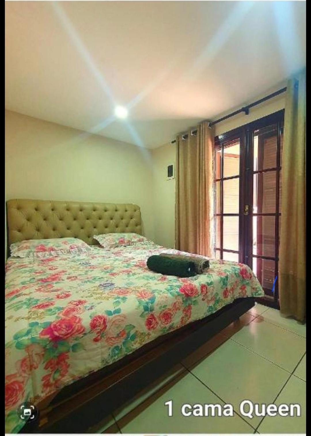 Casa de Férias Aconchego De Itaipava - Casa De 3 Quartos, Equipada, Area Kids, Jacuzzi, Pet Friendly, Churrasqueira, Em Meio A Natureza E Proximo Ao Centro Do Bairro
